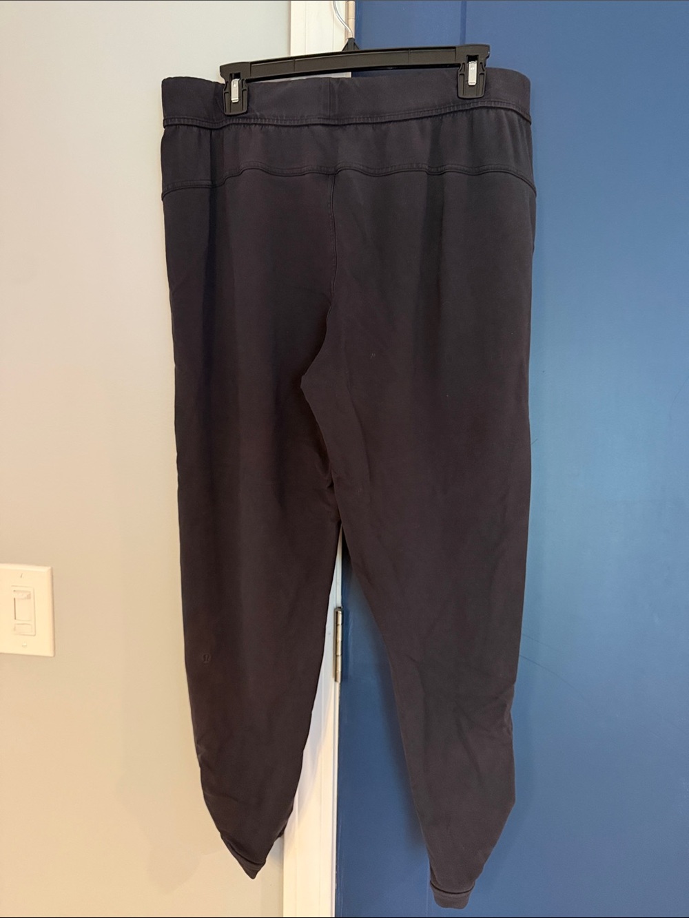 lululemon athletica Black Women’s Track Joggers - Picture 2 of 4
